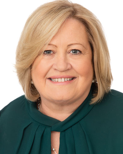 Joanne_400x500px